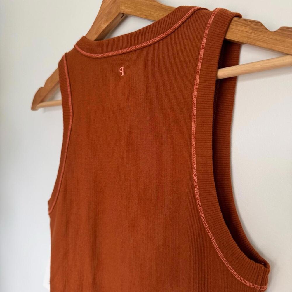 Pilcro Icon Scoop-Neck Tank Top - Picture 8 of 8